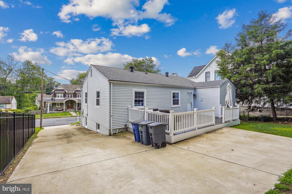 109 MOORE AVENUE SW