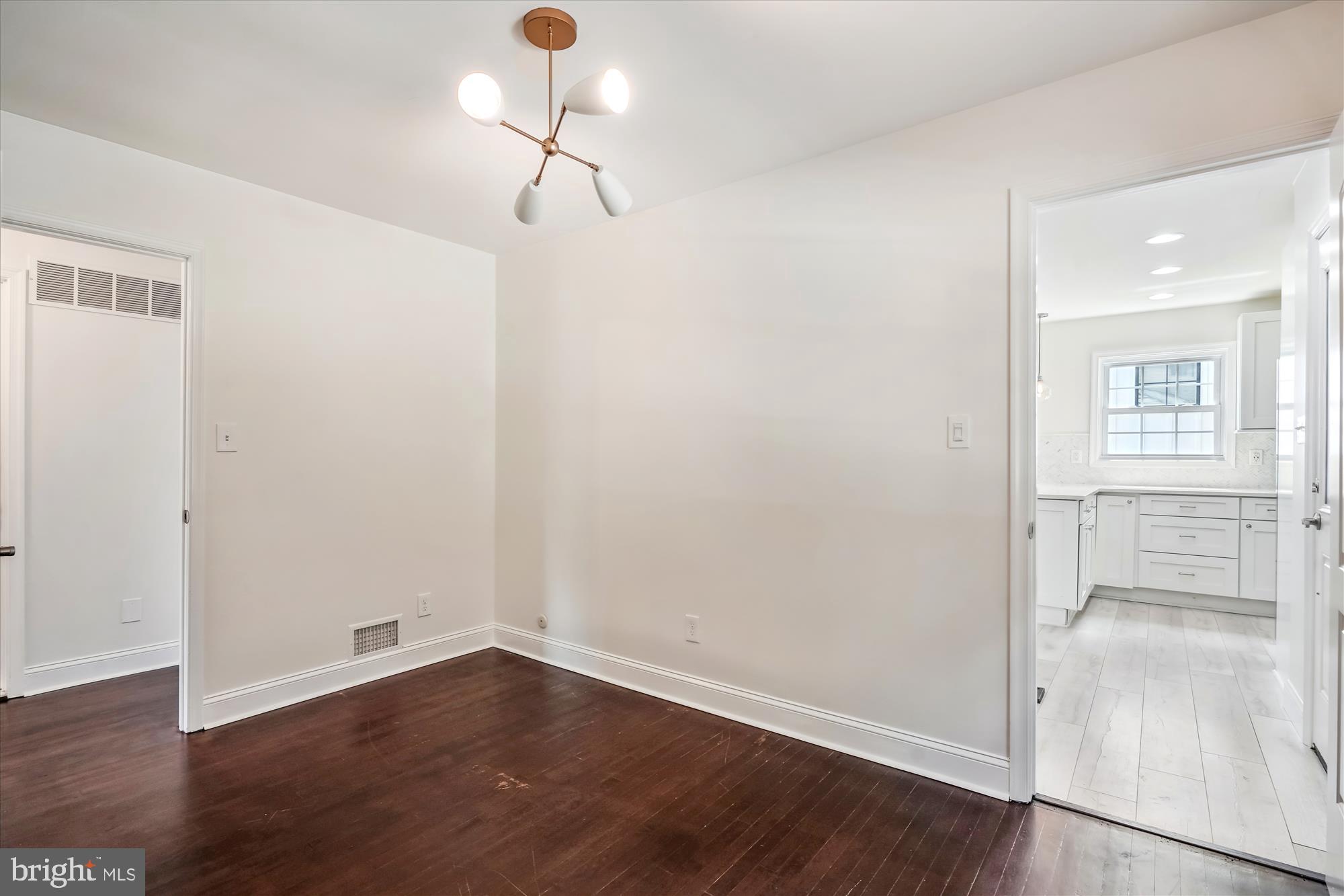 109 MOORE AVENUE SW