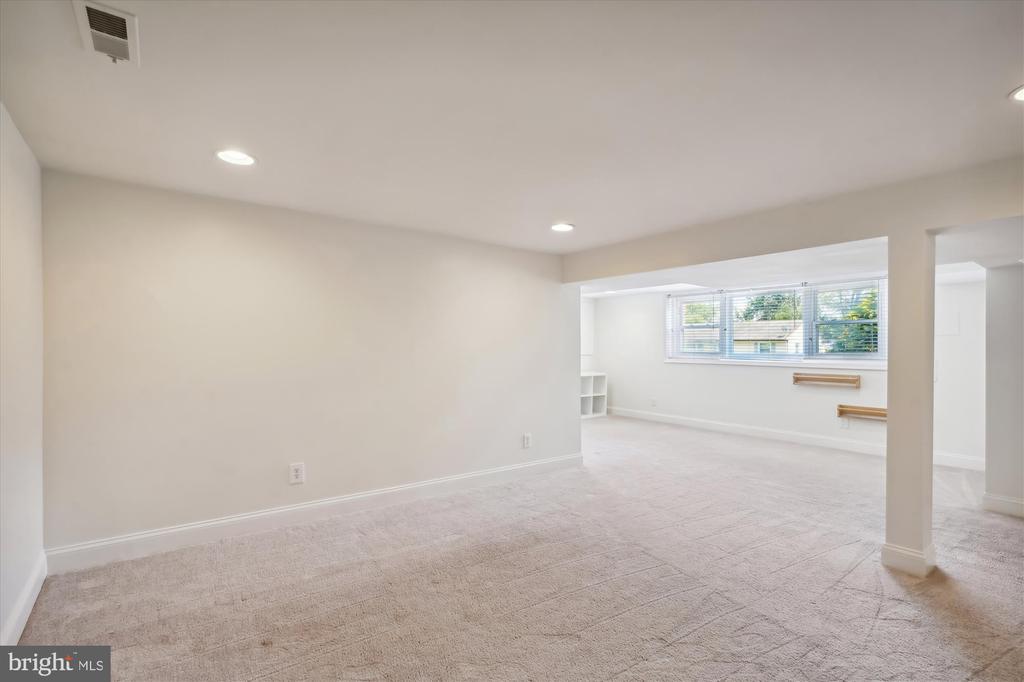 109 MOORE AVENUE SW