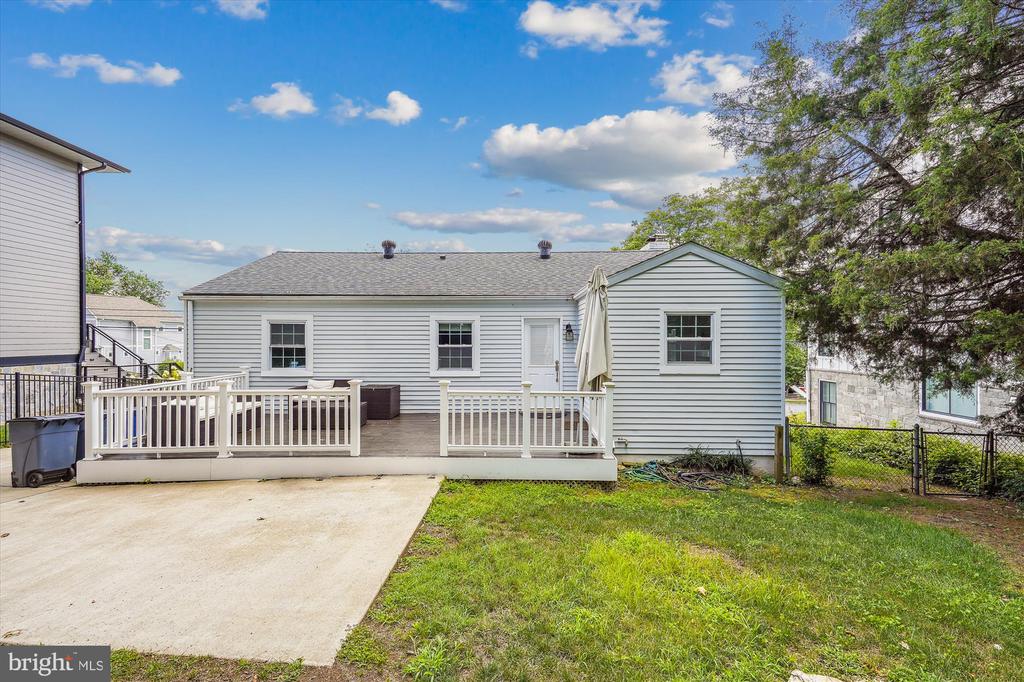 109 MOORE AVENUE SW
