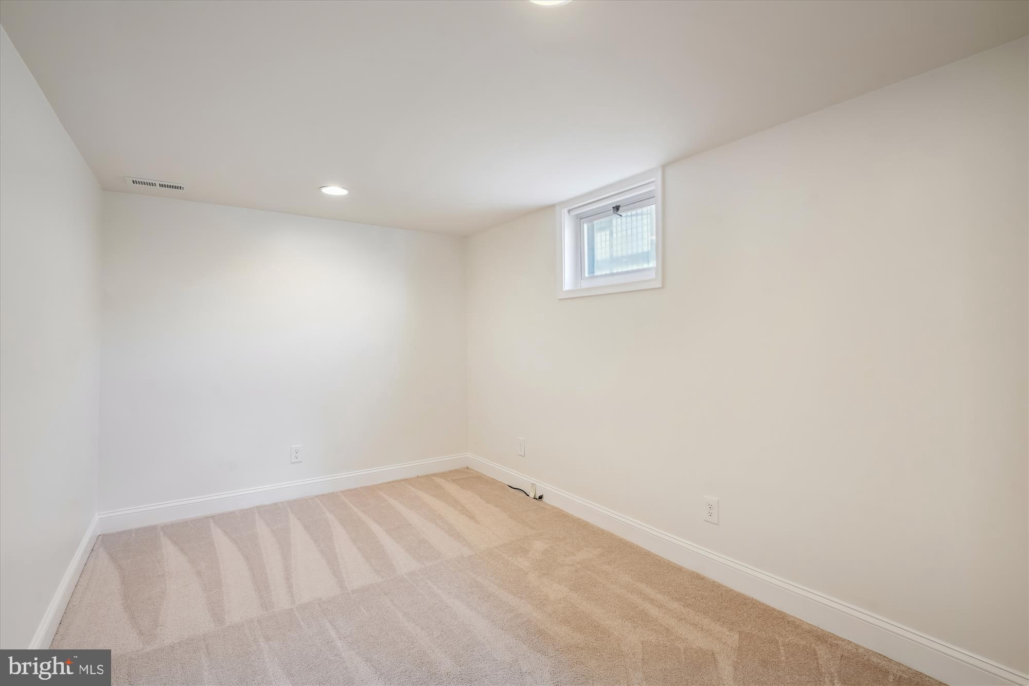 109 MOORE AVENUE SW