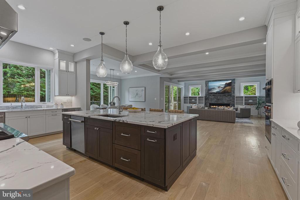 7820 CALPURNIA COURT