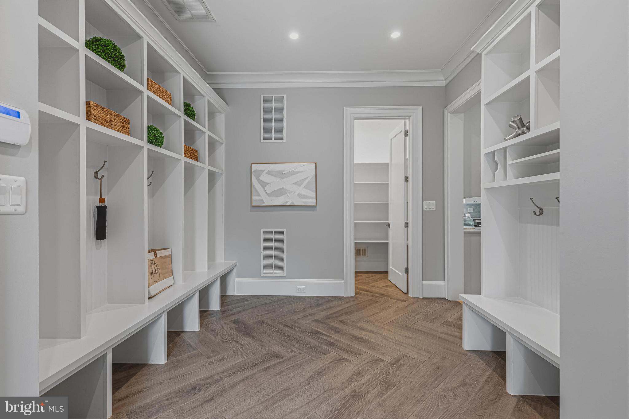 7820 CALPURNIA COURT