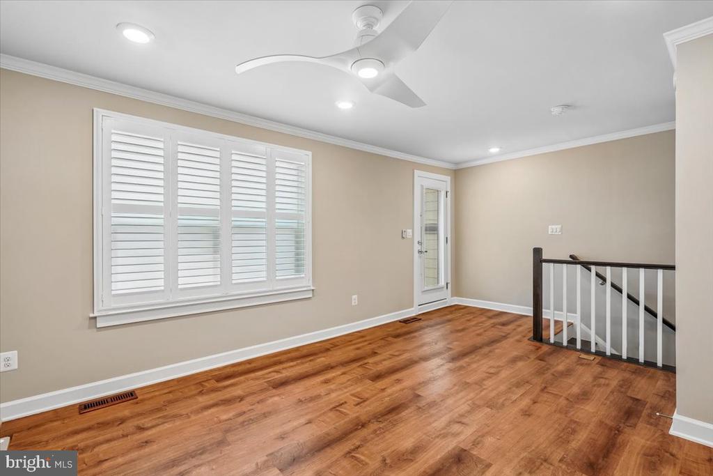 110 MARKET SQUARE NW Unit: 24
