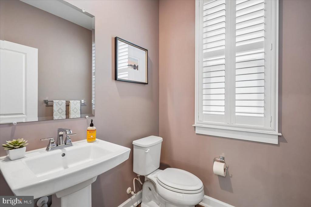 110 MARKET SQUARE NW Unit: 24