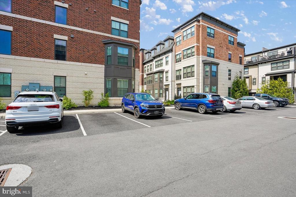 110 MARKET SQUARE NW Unit: 24