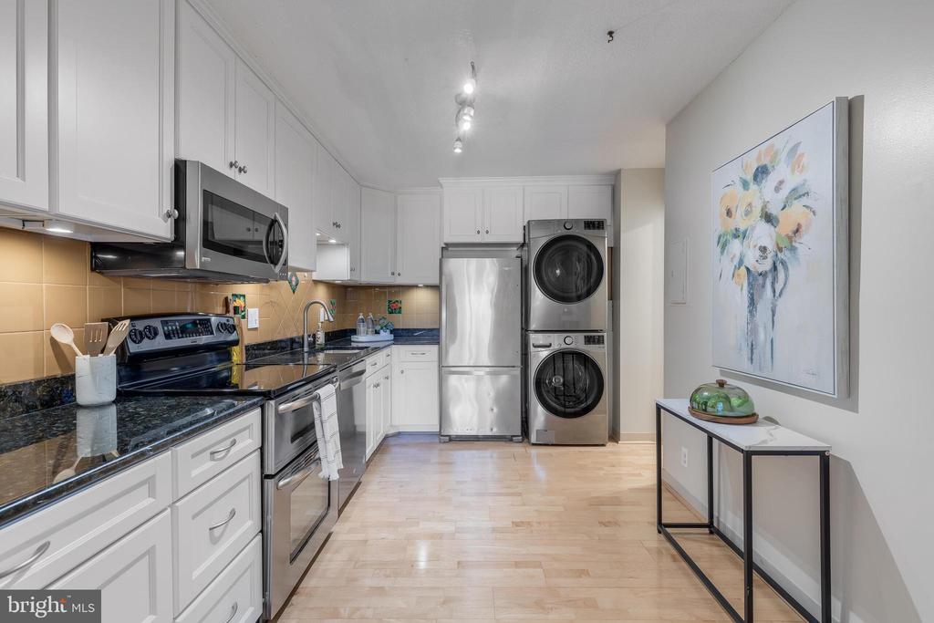 8360 GREENSBORO DRIVE 307