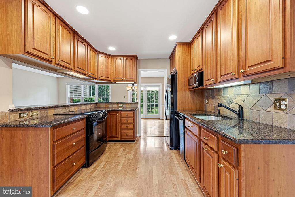 1432 FILENE COURT