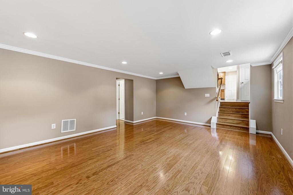 1432 FILENE COURT