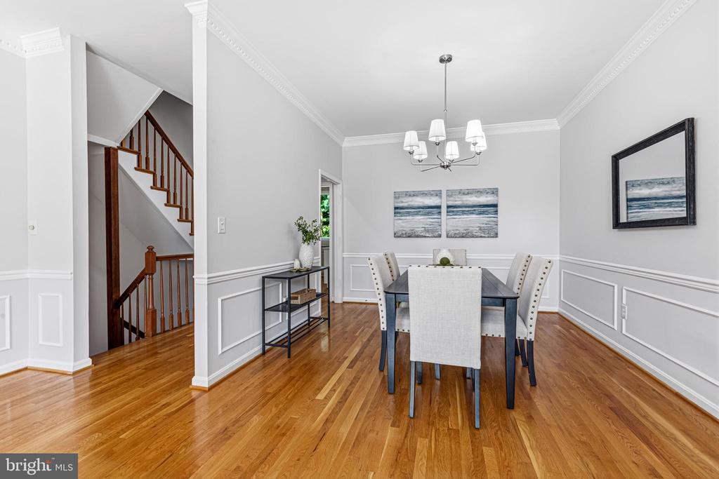 2067 VAN TUYL PLACE