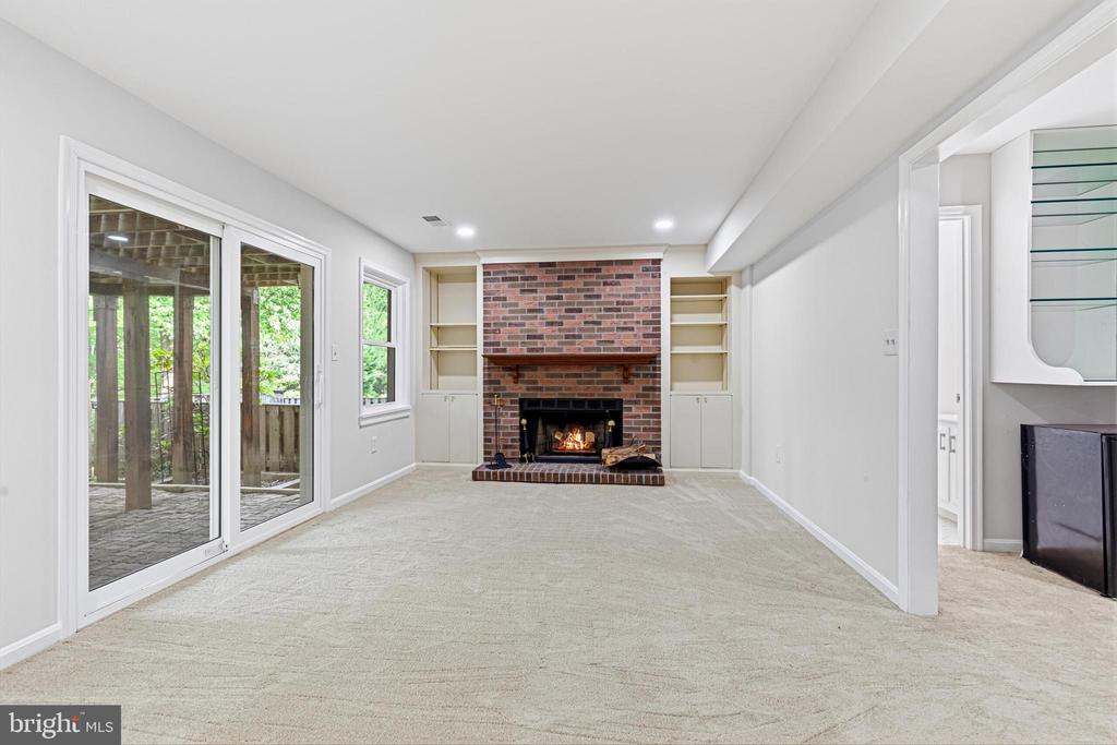 2067 VAN TUYL PLACE