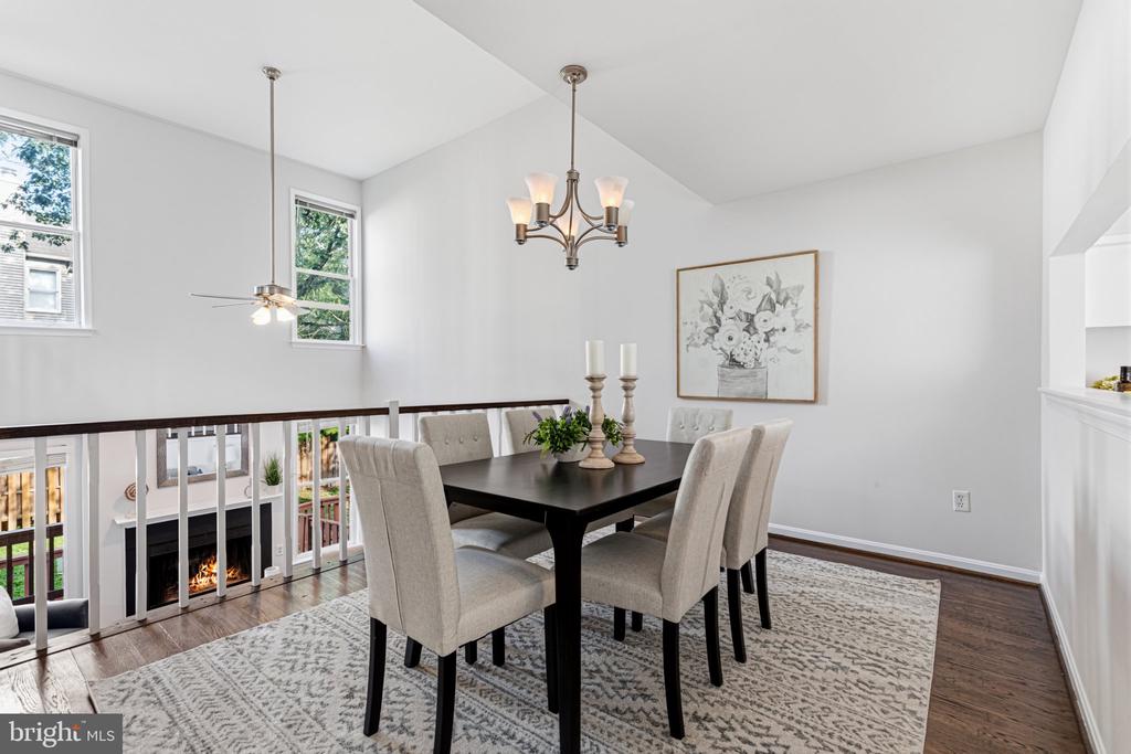 7561 CHRISLAND CV COVE