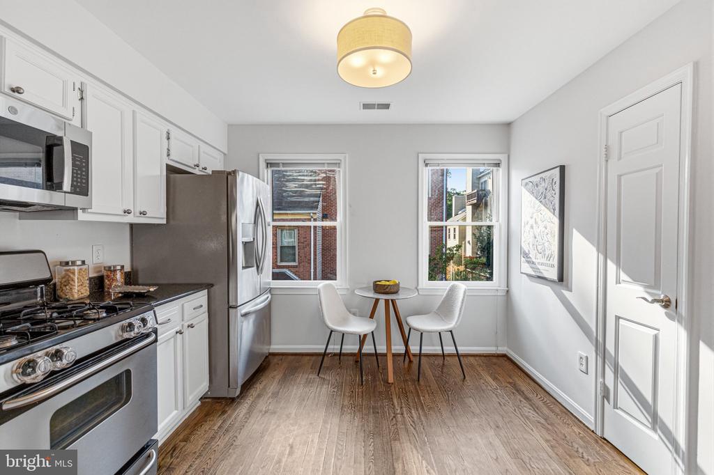 7561 CHRISLAND CV COVE