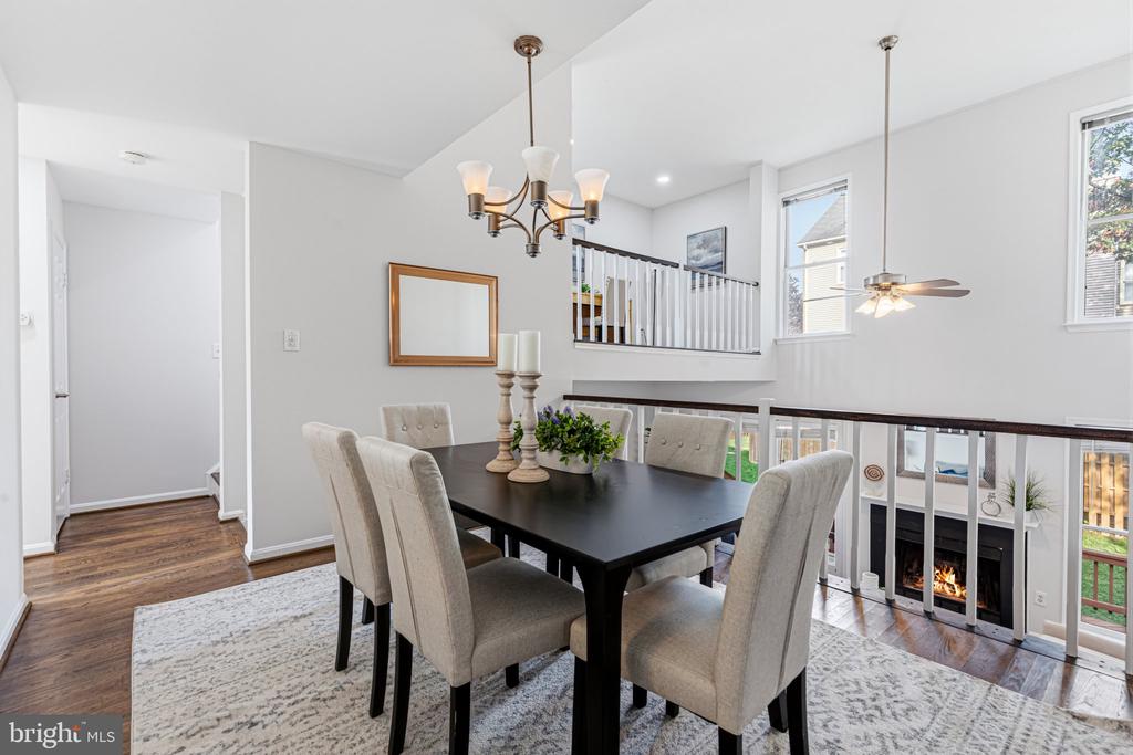7561 CHRISLAND CV COVE