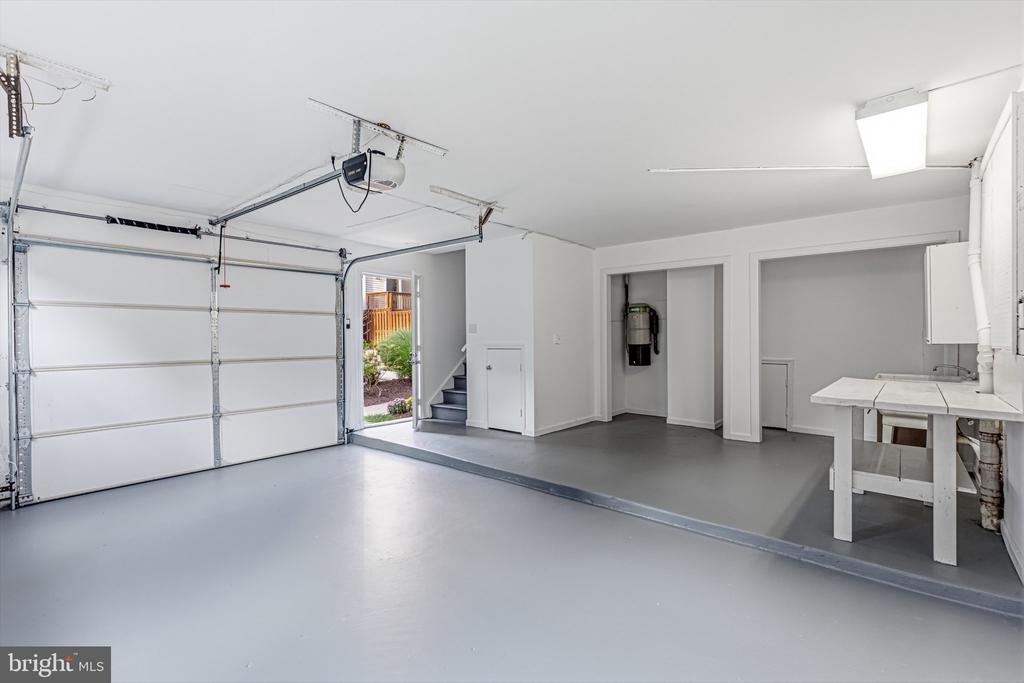 7561 CHRISLAND CV COVE