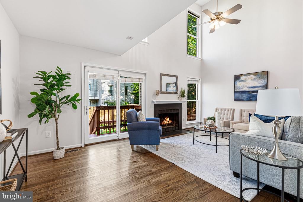 7561 CHRISLAND CV COVE