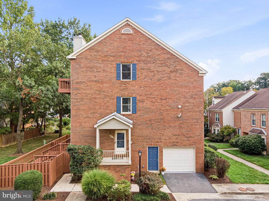 7561 CHRISLAND CV COVE