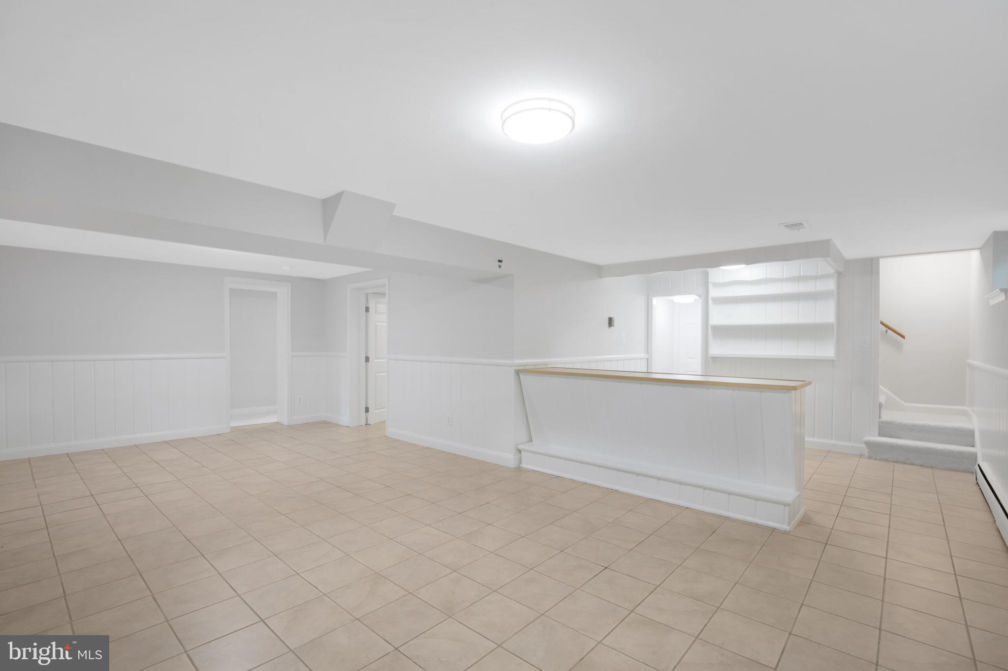 110 Lakeland Dr