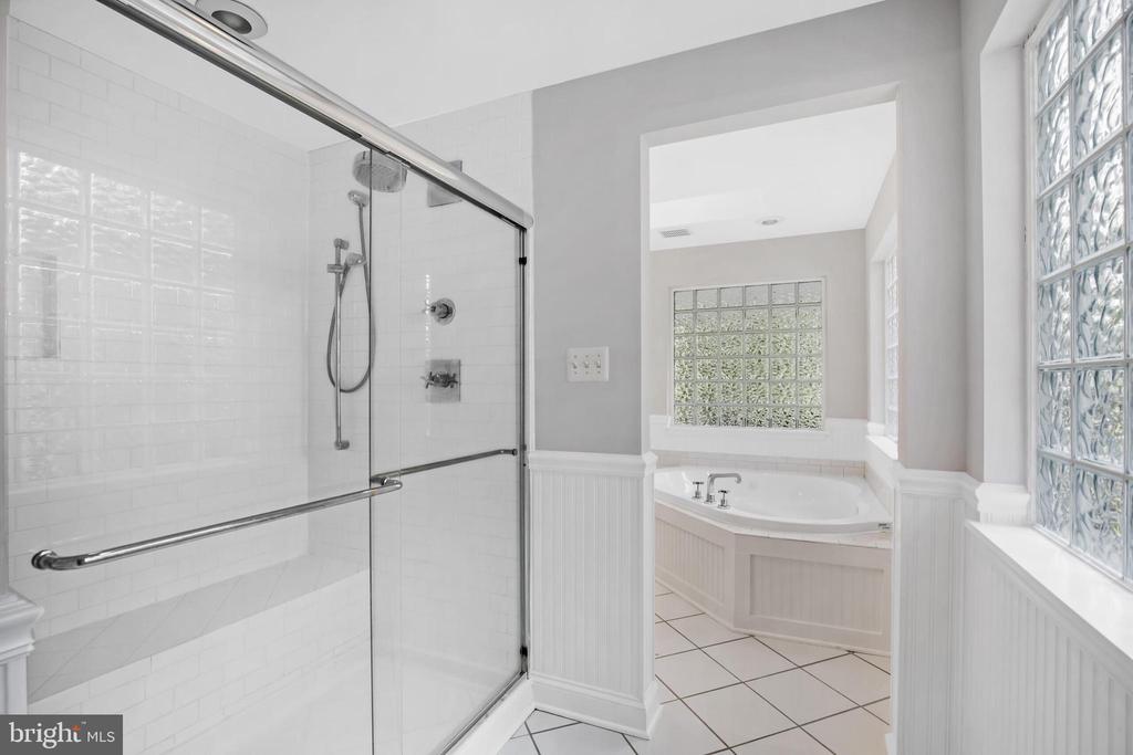 110 Lakeland Dr