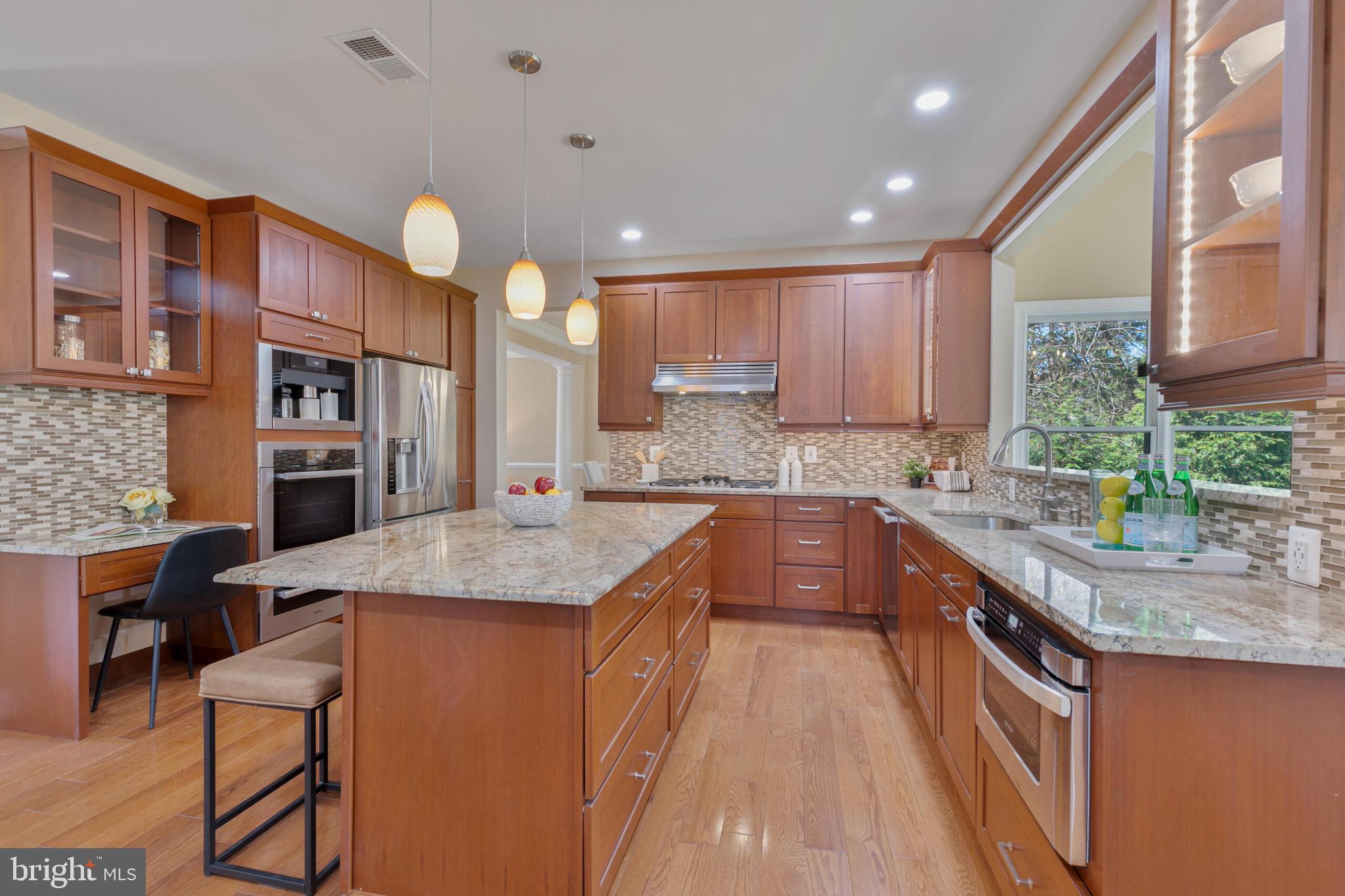 26149 Sealock Ln
