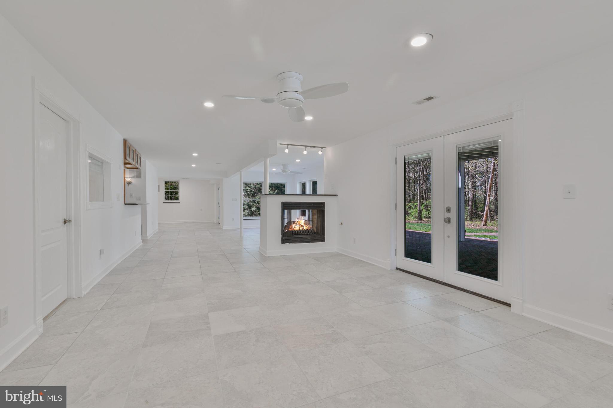 26149 Sealock Ln