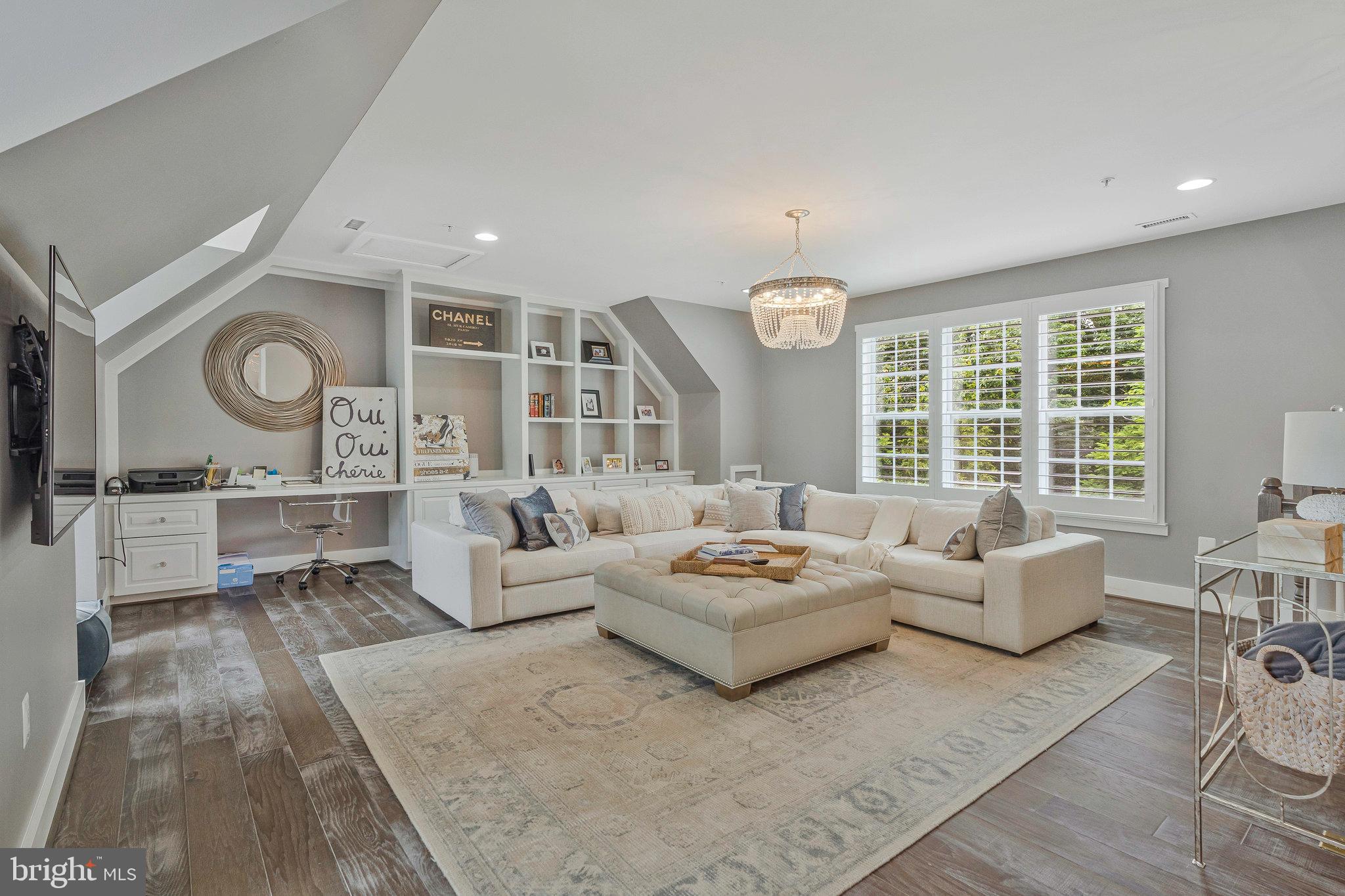 43034 CHESTERTON STREET