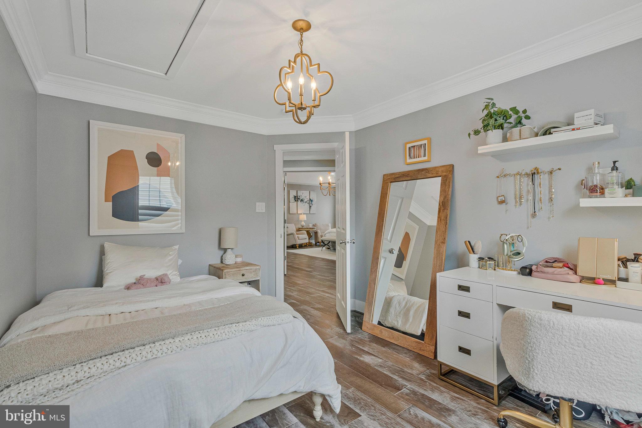 43034 CHESTERTON STREET