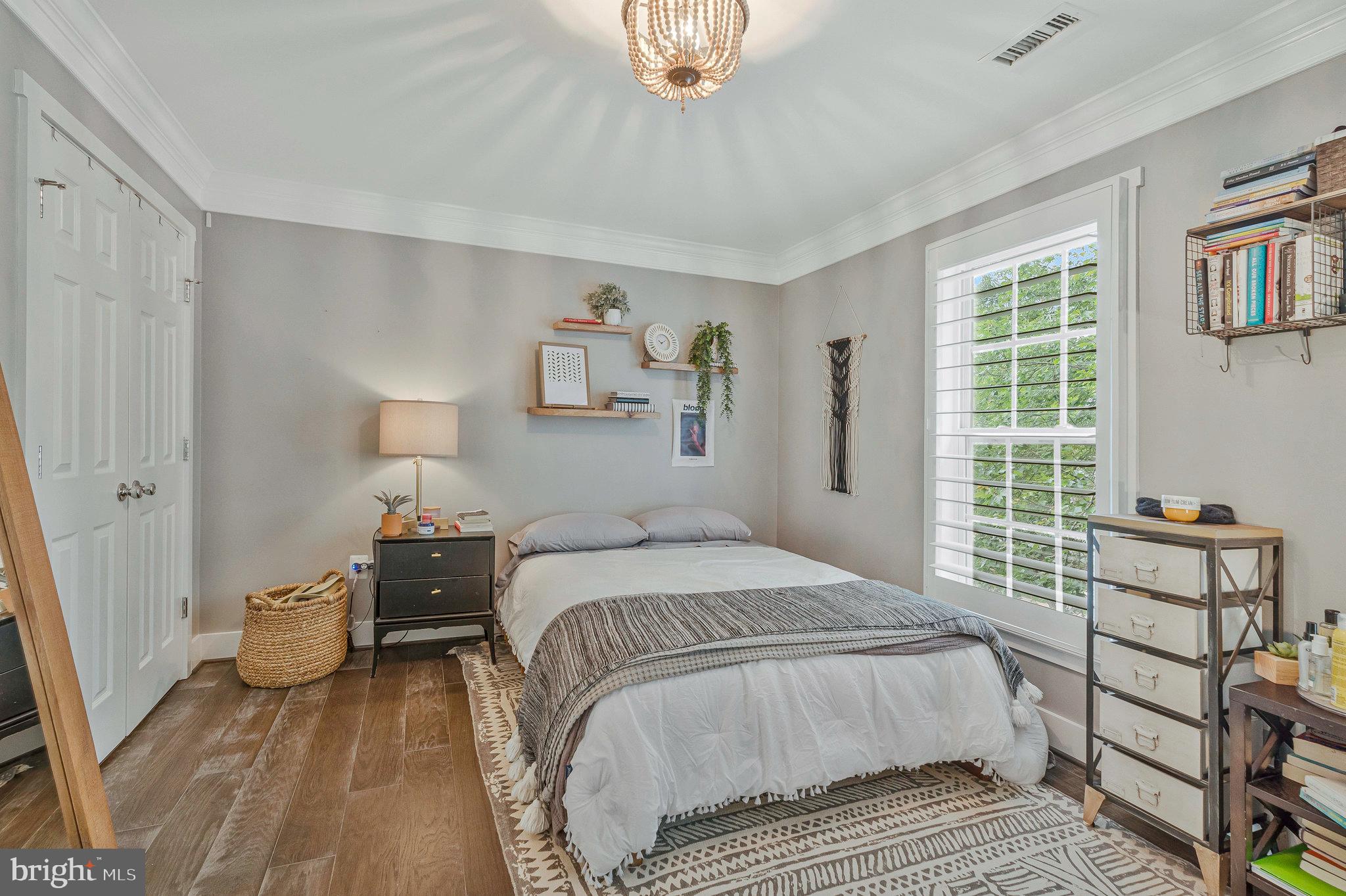 43034 CHESTERTON STREET