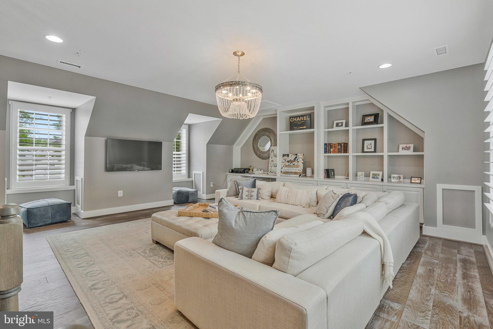 43034 CHESTERTON STREET