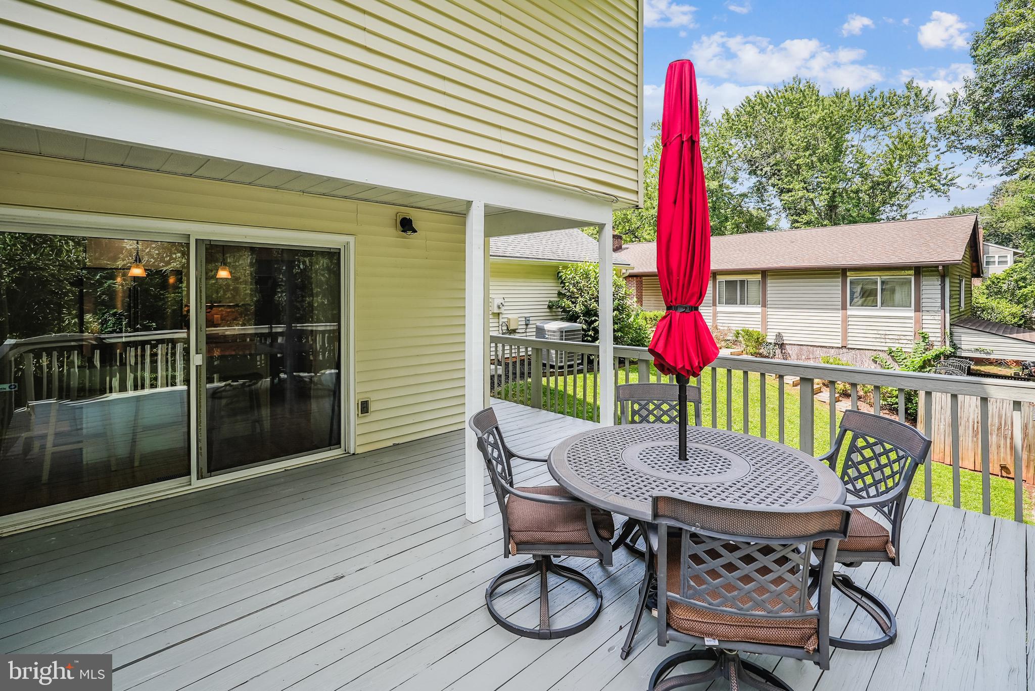 276 W MEADOWLAND LANE W