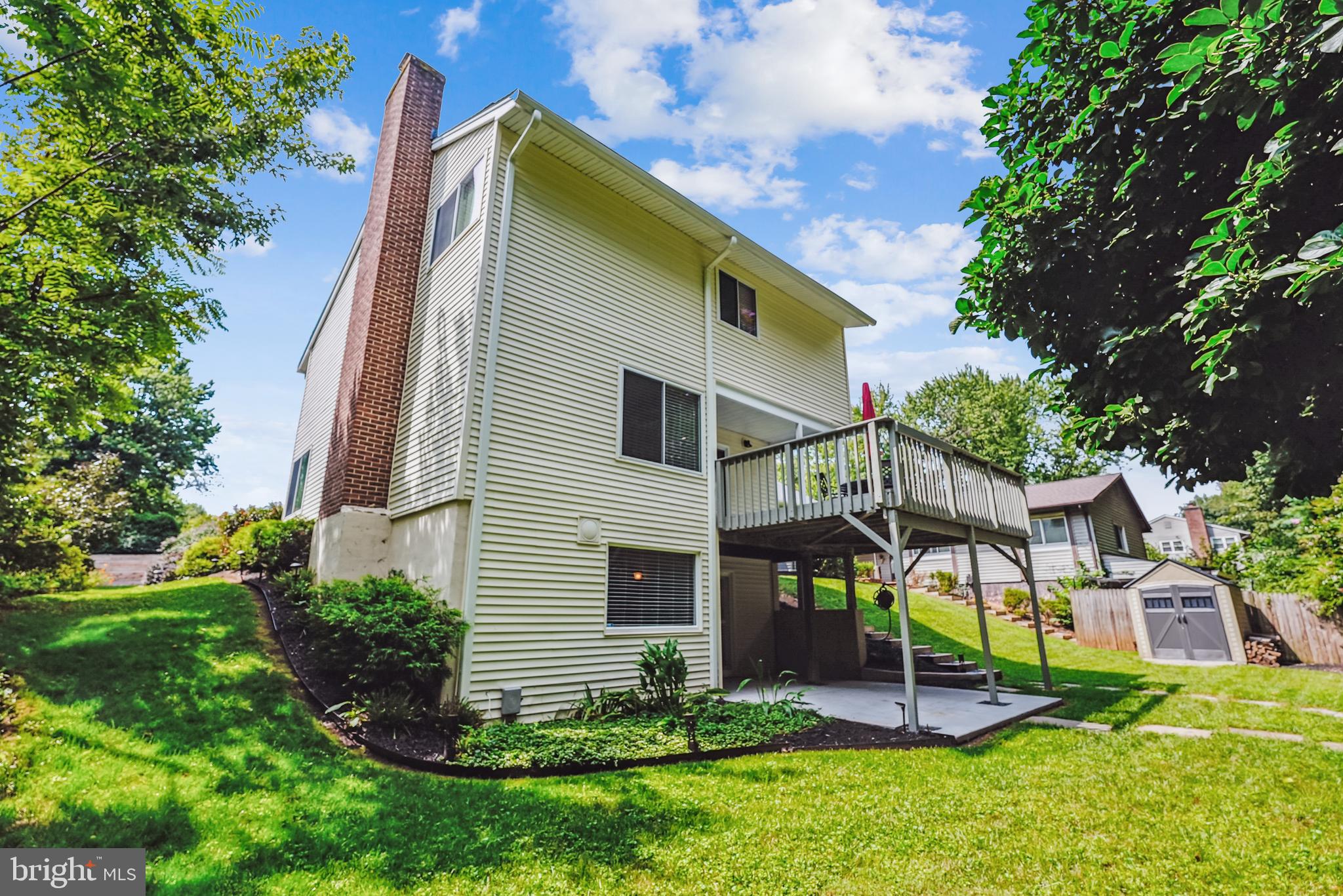 276 W MEADOWLAND LANE W