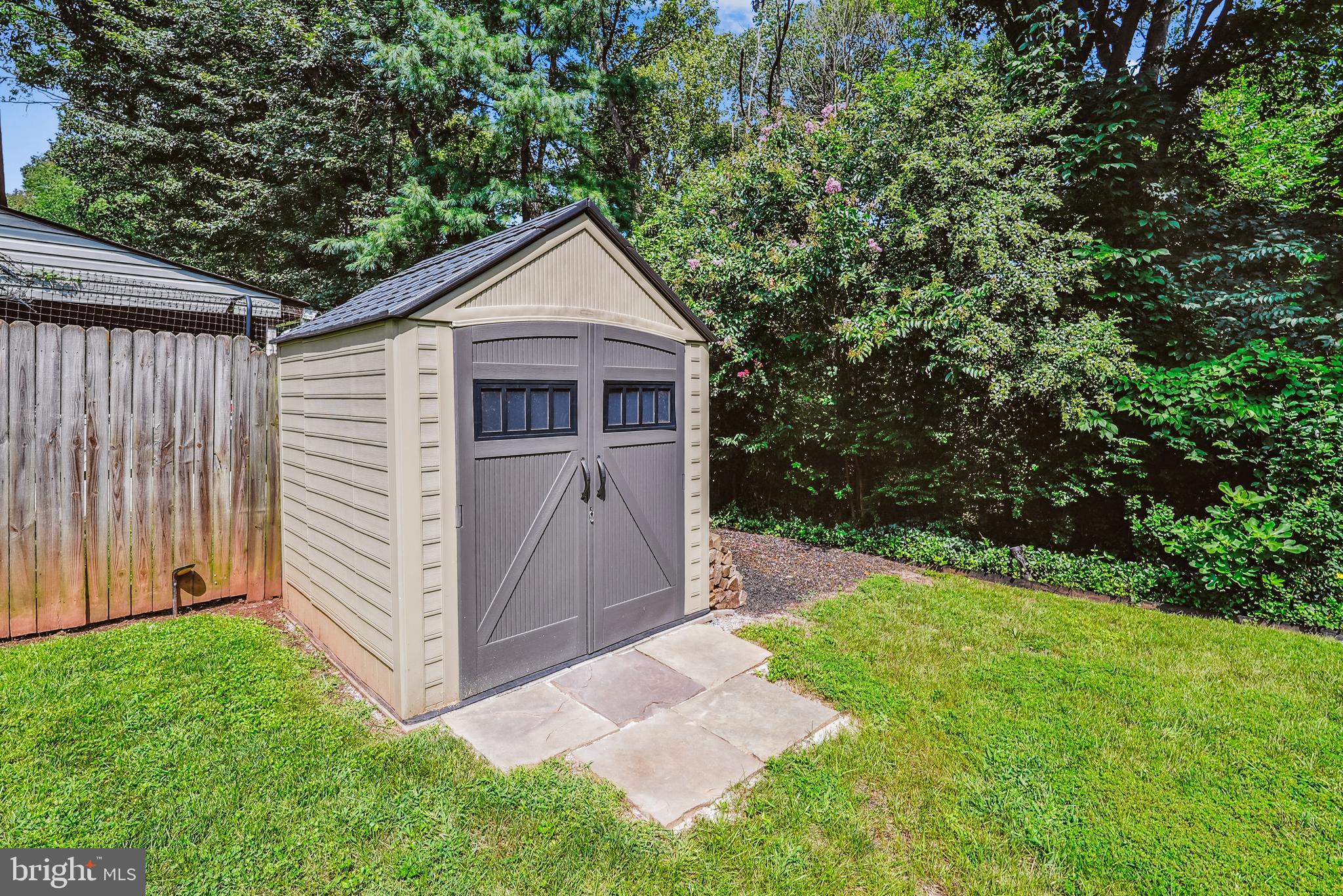 276 W MEADOWLAND LANE W