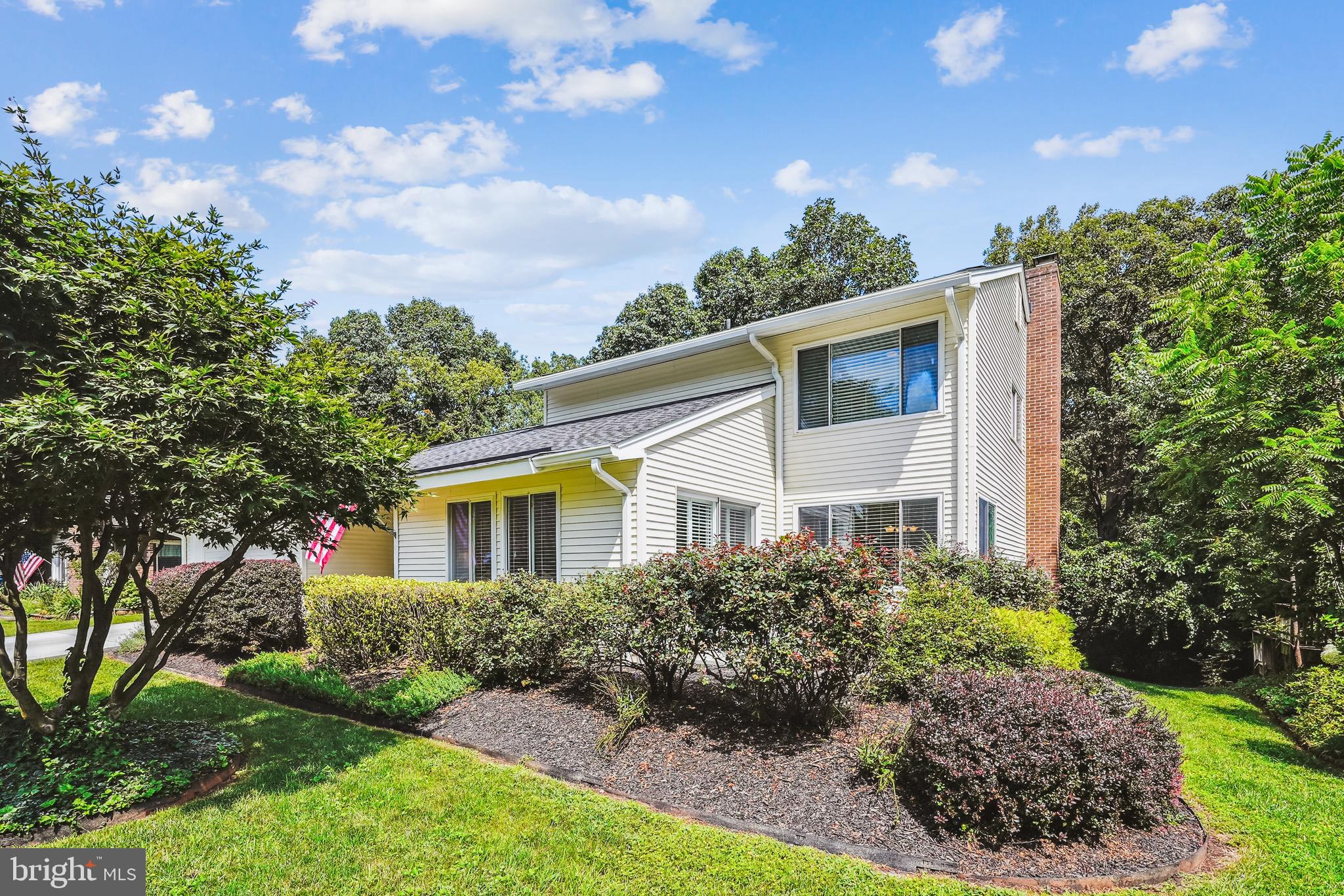 276 W MEADOWLAND LANE W