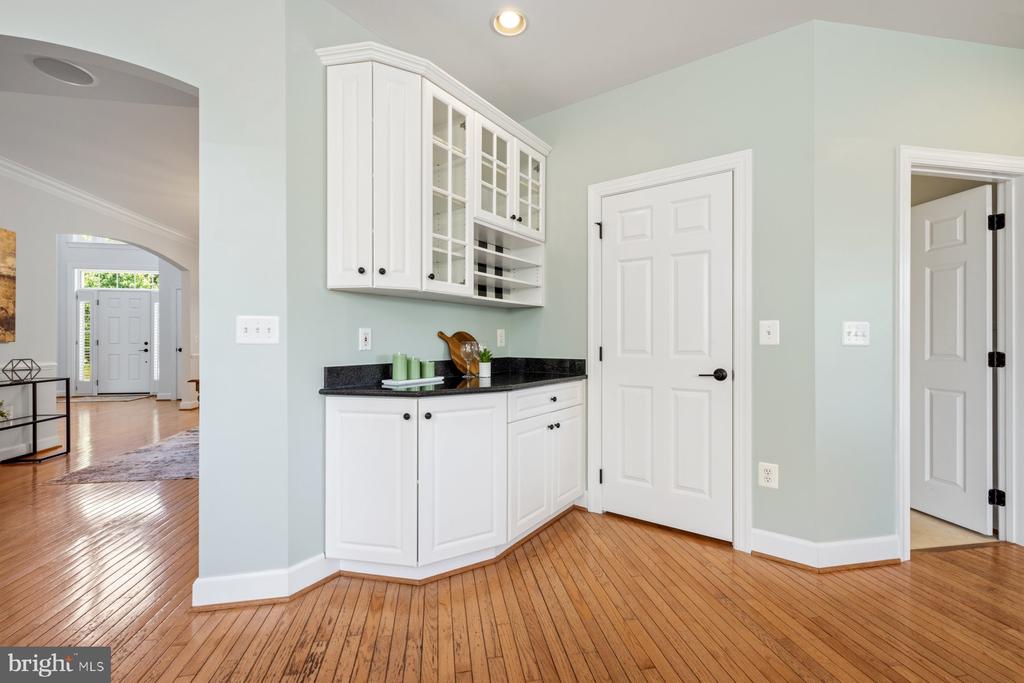 21930 BELLAIR COURT