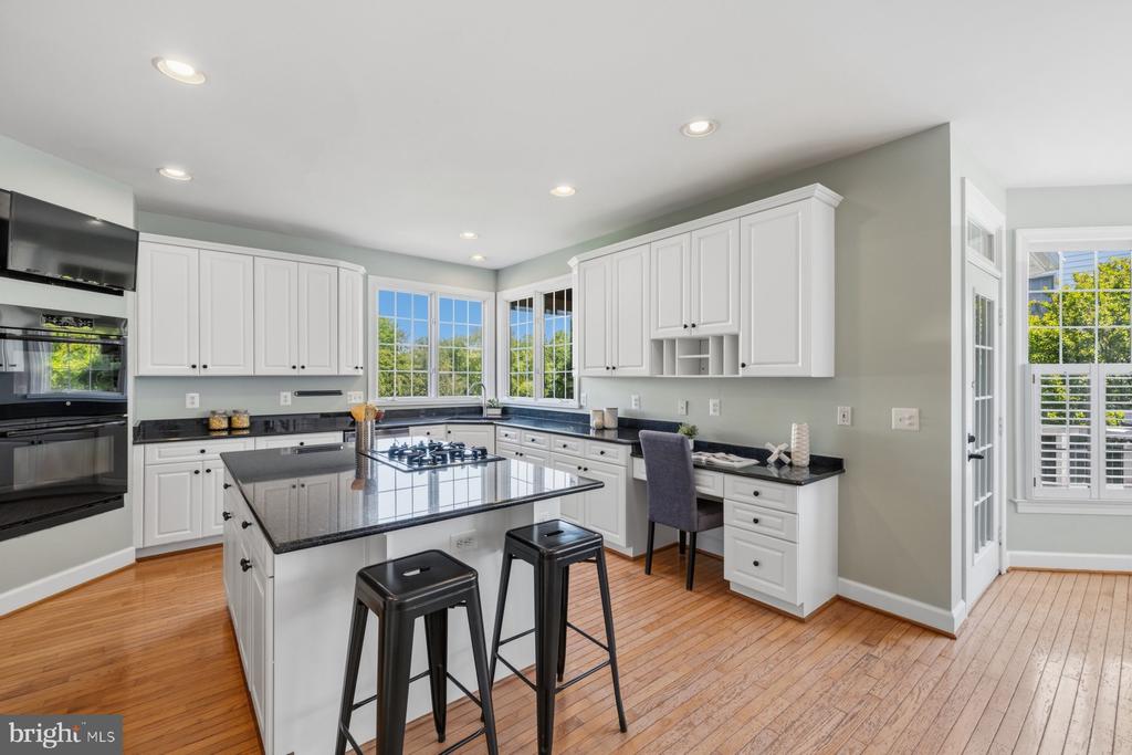 21930 BELLAIR COURT