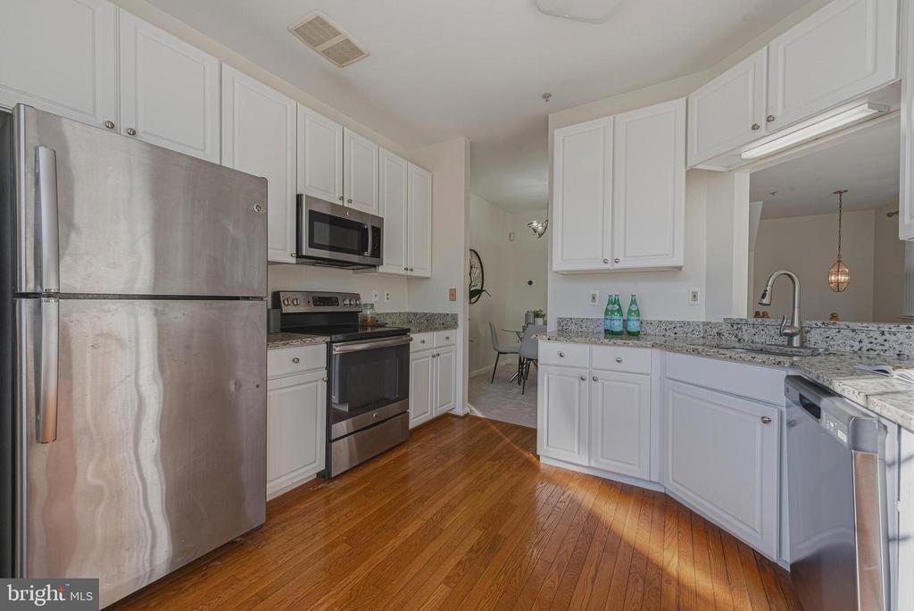 20432 COOL FERN SQUARE