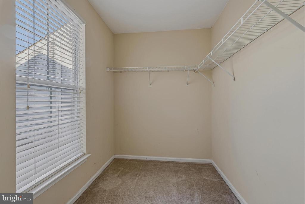 20432 COOL FERN SQUARE