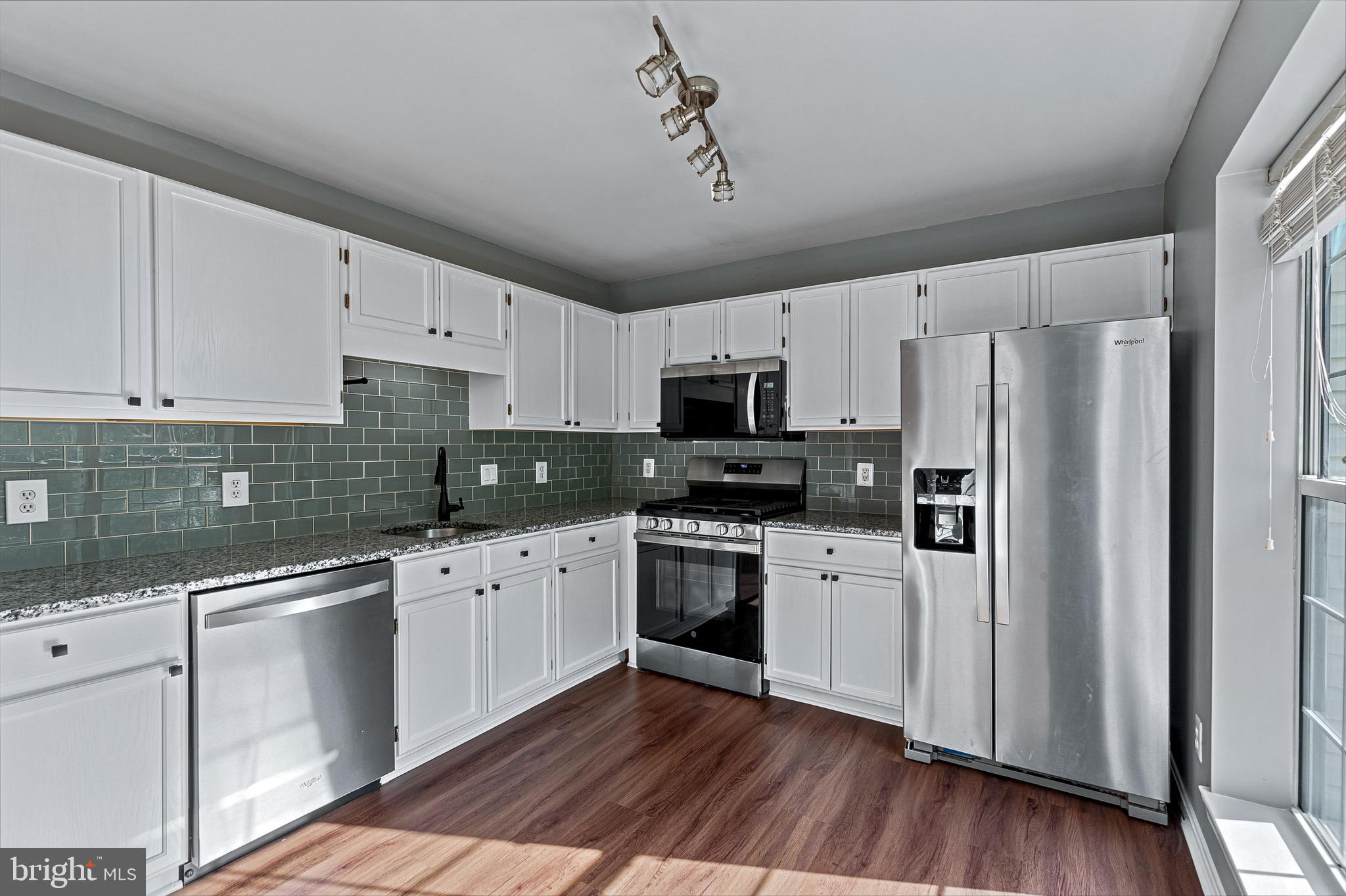 46862 CLARION TERRACE 303
