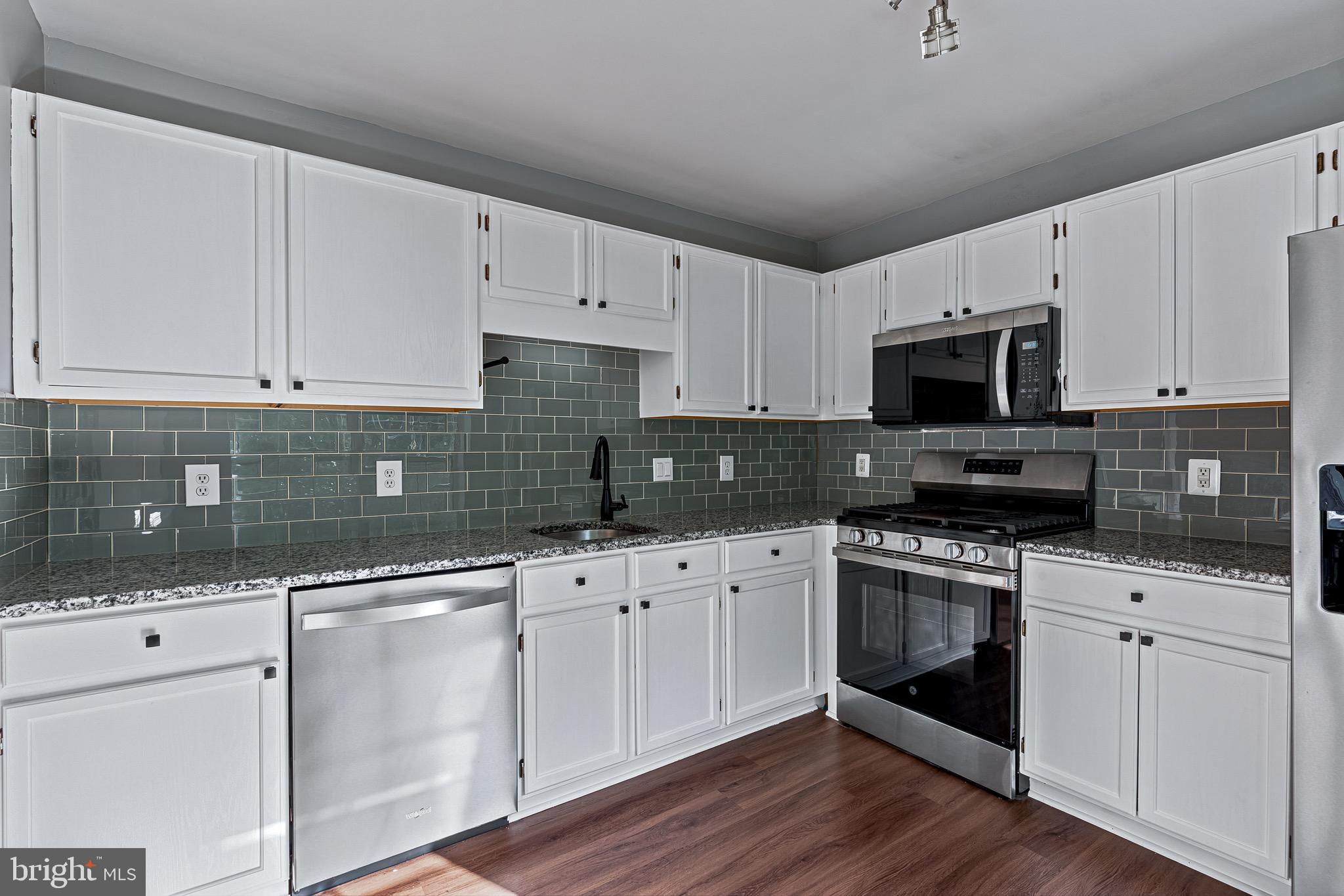 46862 CLARION TERRACE 303