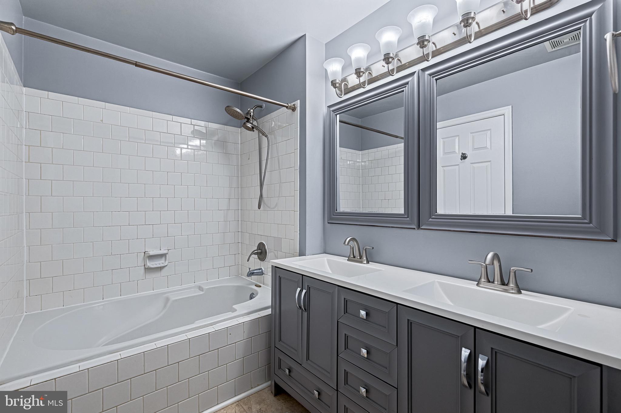 46862 CLARION TERRACE 303