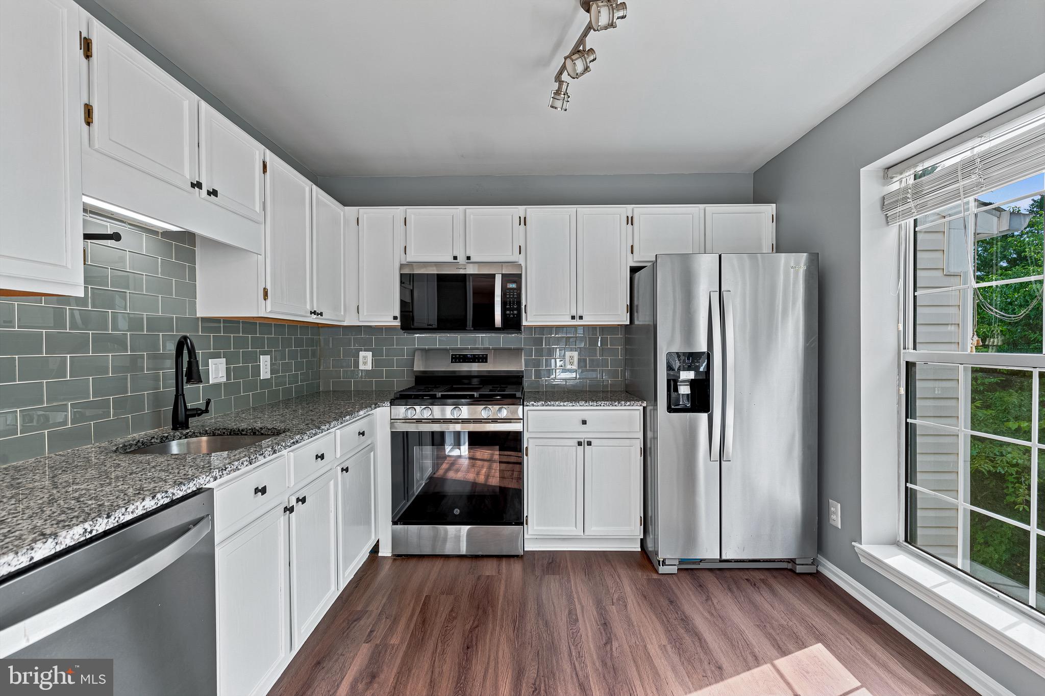 46862 CLARION TERRACE 303
