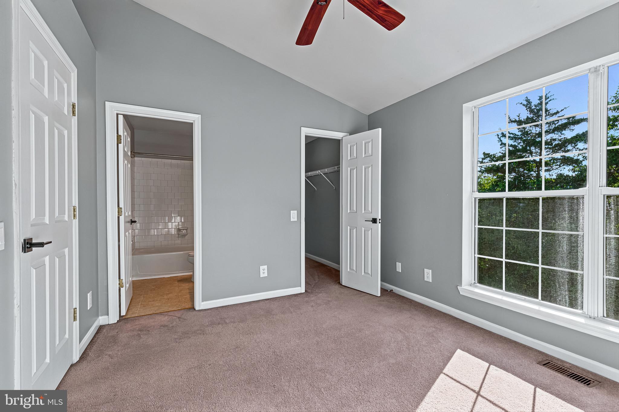 46862 CLARION TERRACE 303
