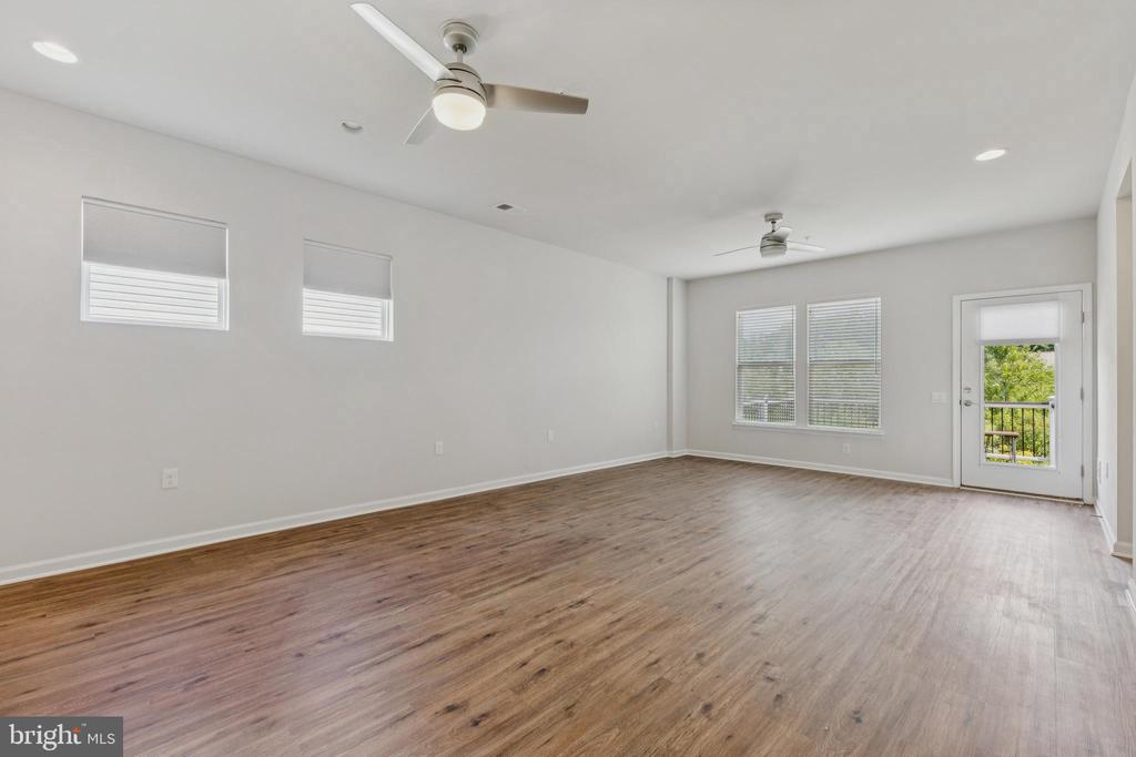 6004 PRESK DRIVE
