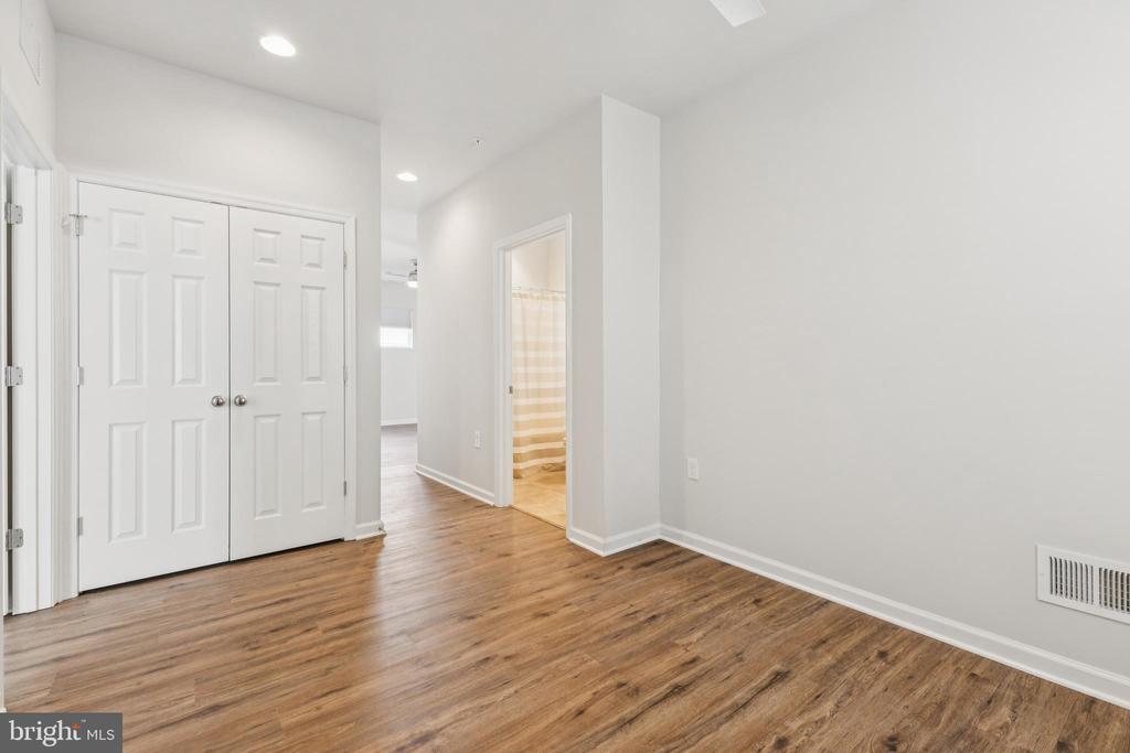 6004 PRESK DRIVE