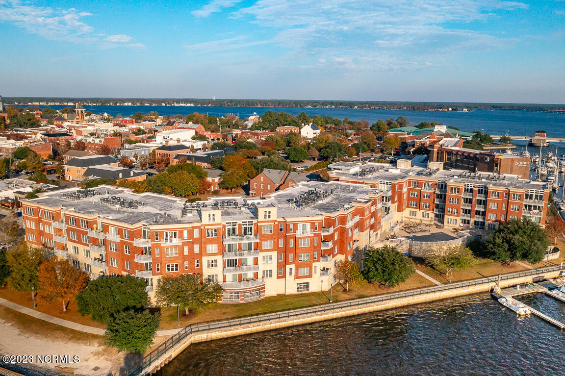 423 Sky Sail Boulevard