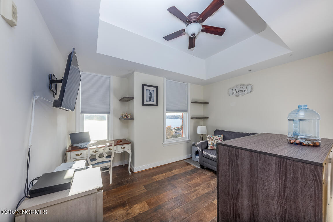 423 Sky Sail Boulevard