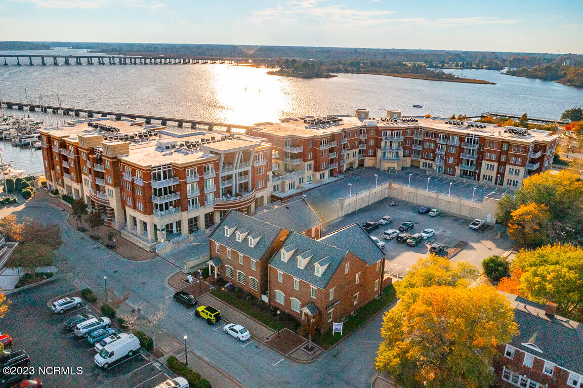 423 Sky Sail Boulevard