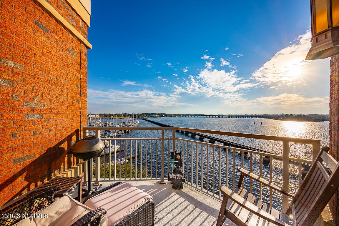 423 Sky Sail Boulevard