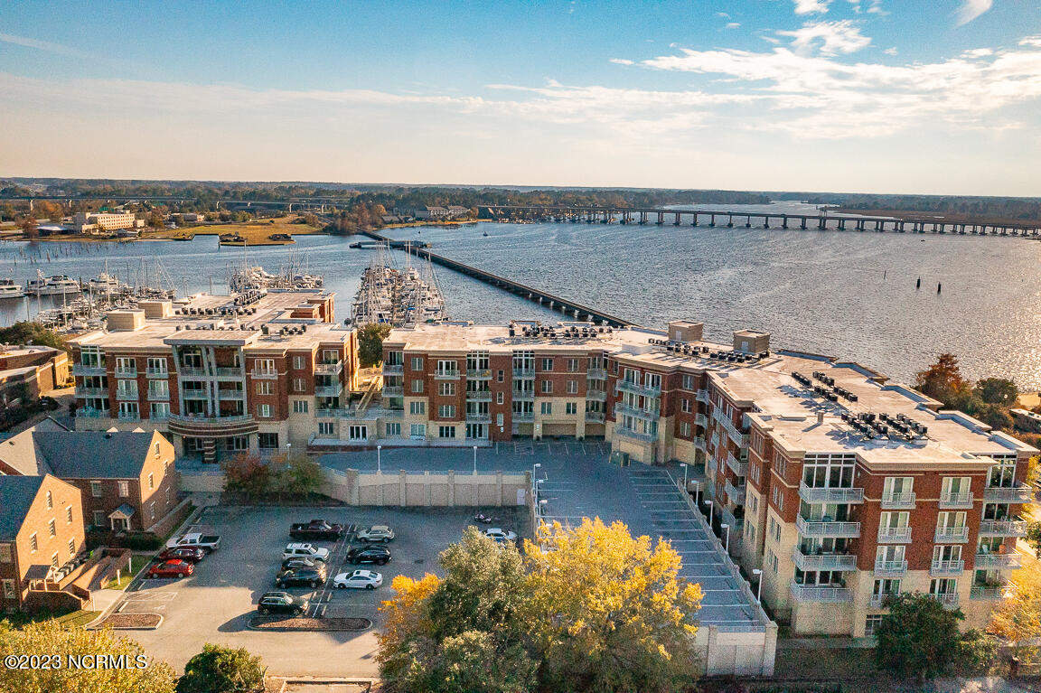 423 Sky Sail Boulevard