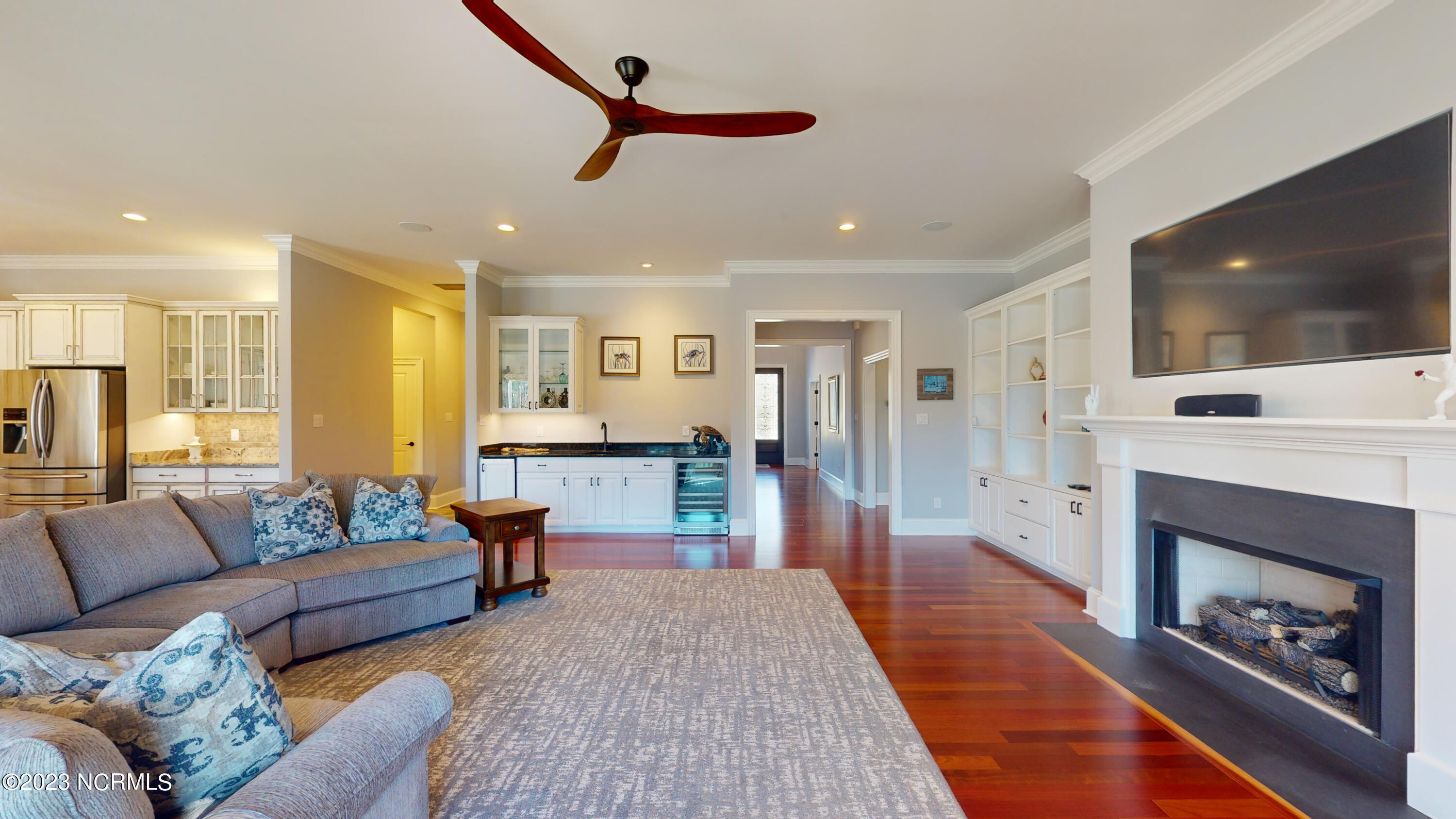 2105 Hidden Harbor Drive